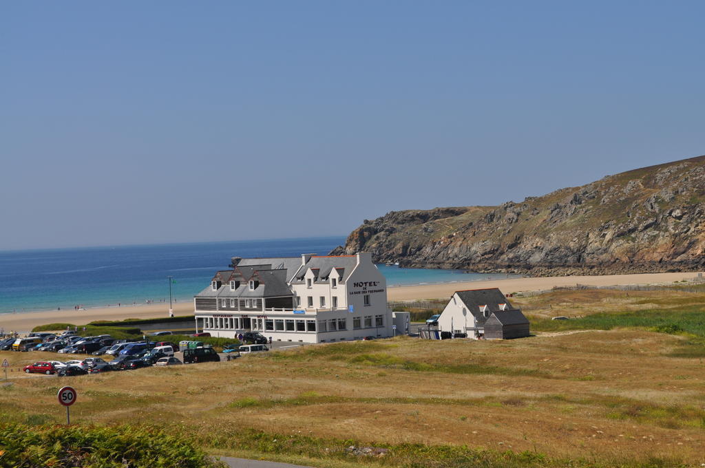 Hotel De La Baie Des Trepasses Plogoff Exterior photo